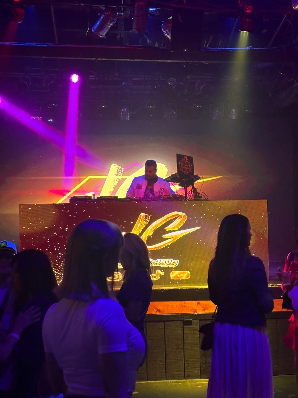 DJ LG live 1